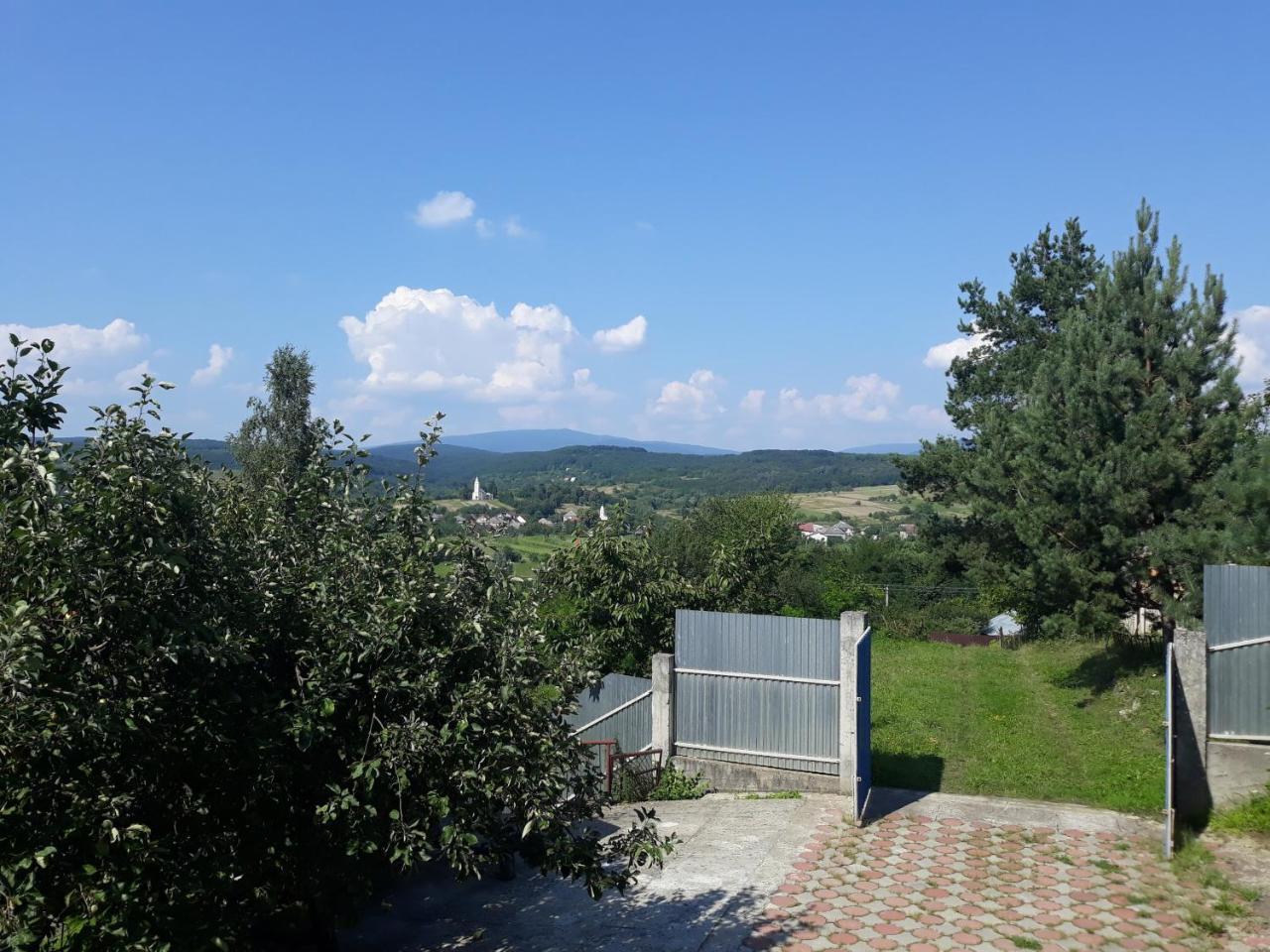 Котедж "Лісовий Затишок" Glubokoye Exterior foto